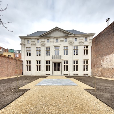 Het Mercator-Orteliushuis in de Kloosterstraat na renovatie