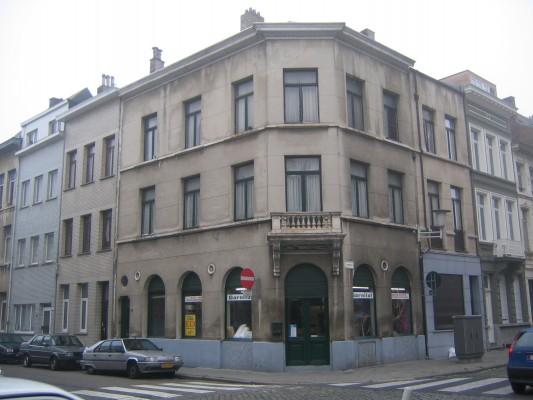 Voorgevel Moorkensplein 28 voor de werken © AG VESPA