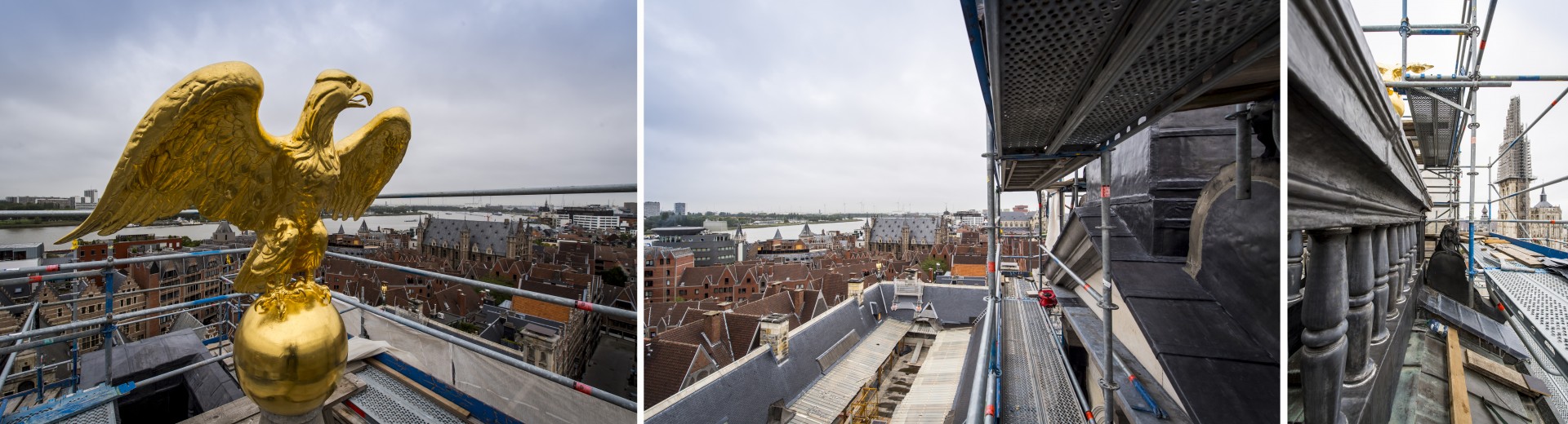 zicht vanop de stellingen aan het stadhuis