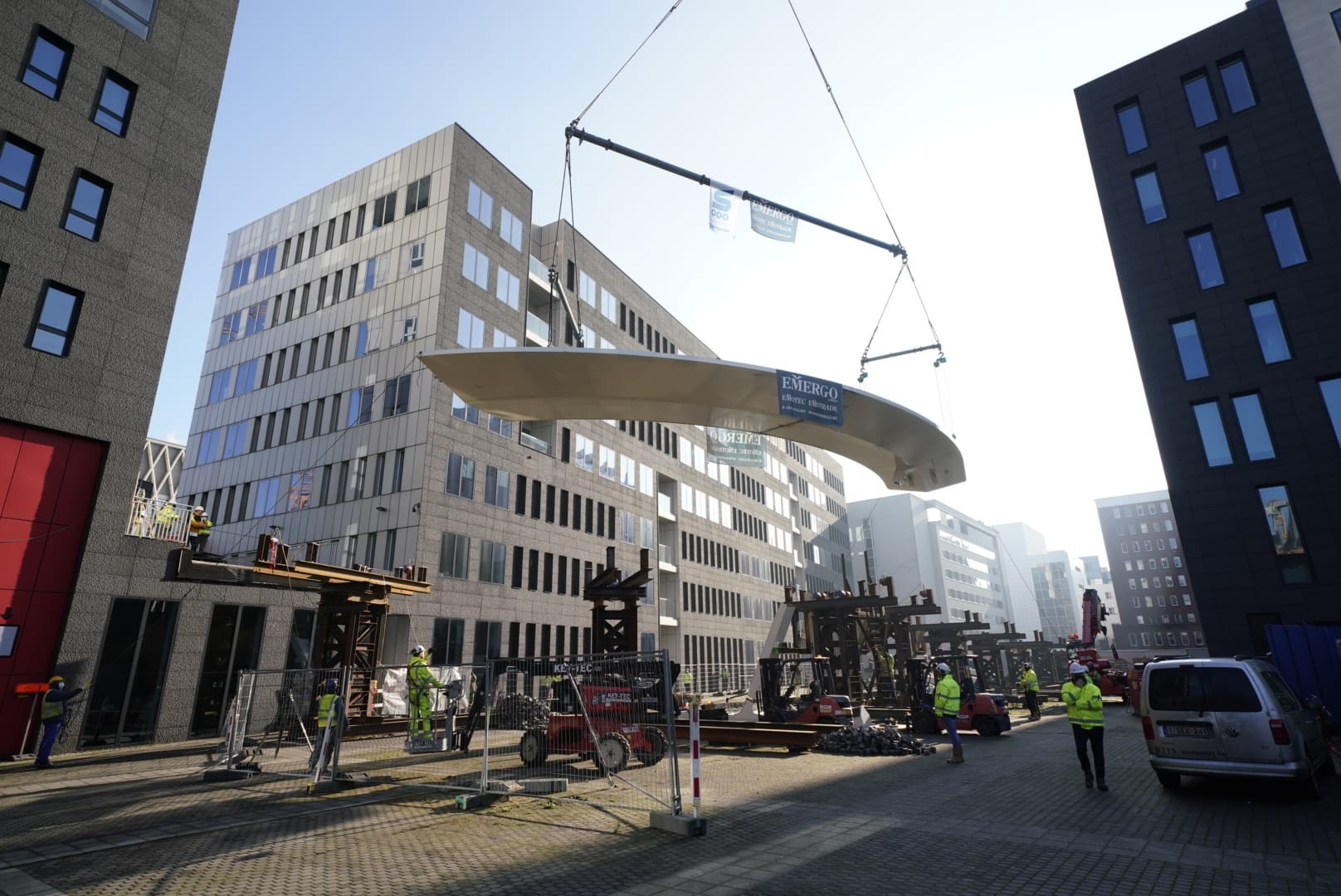 Plaatsing brugelement fietshelling Parkbrug