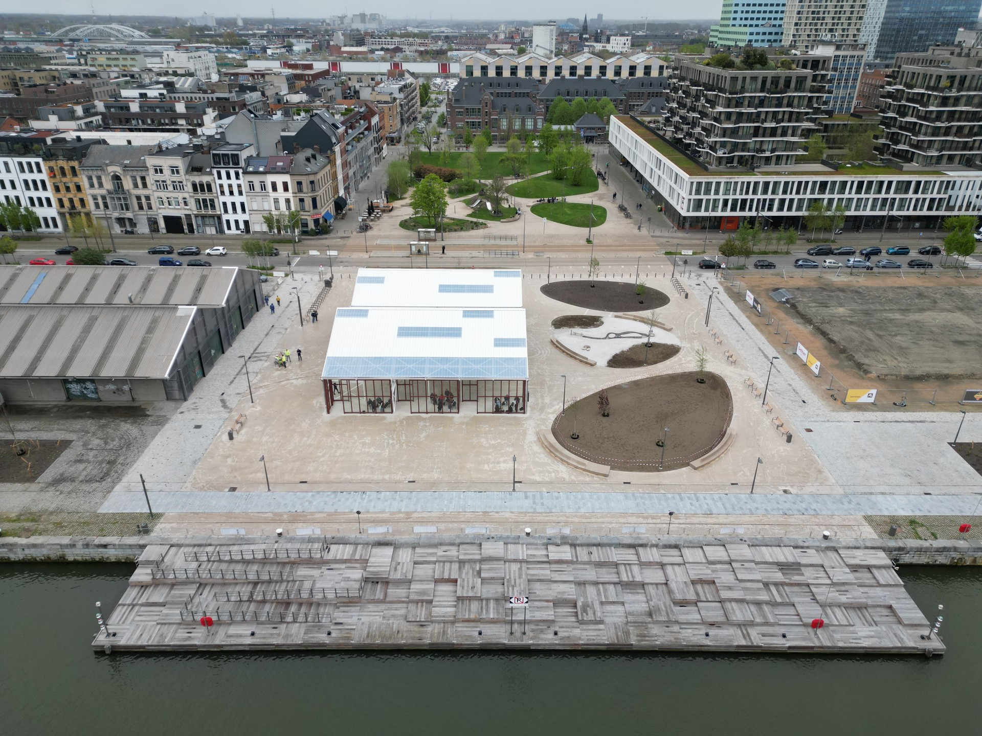 luchtbeeld opening Schengenplein ©AG Vespa Stijn Meul