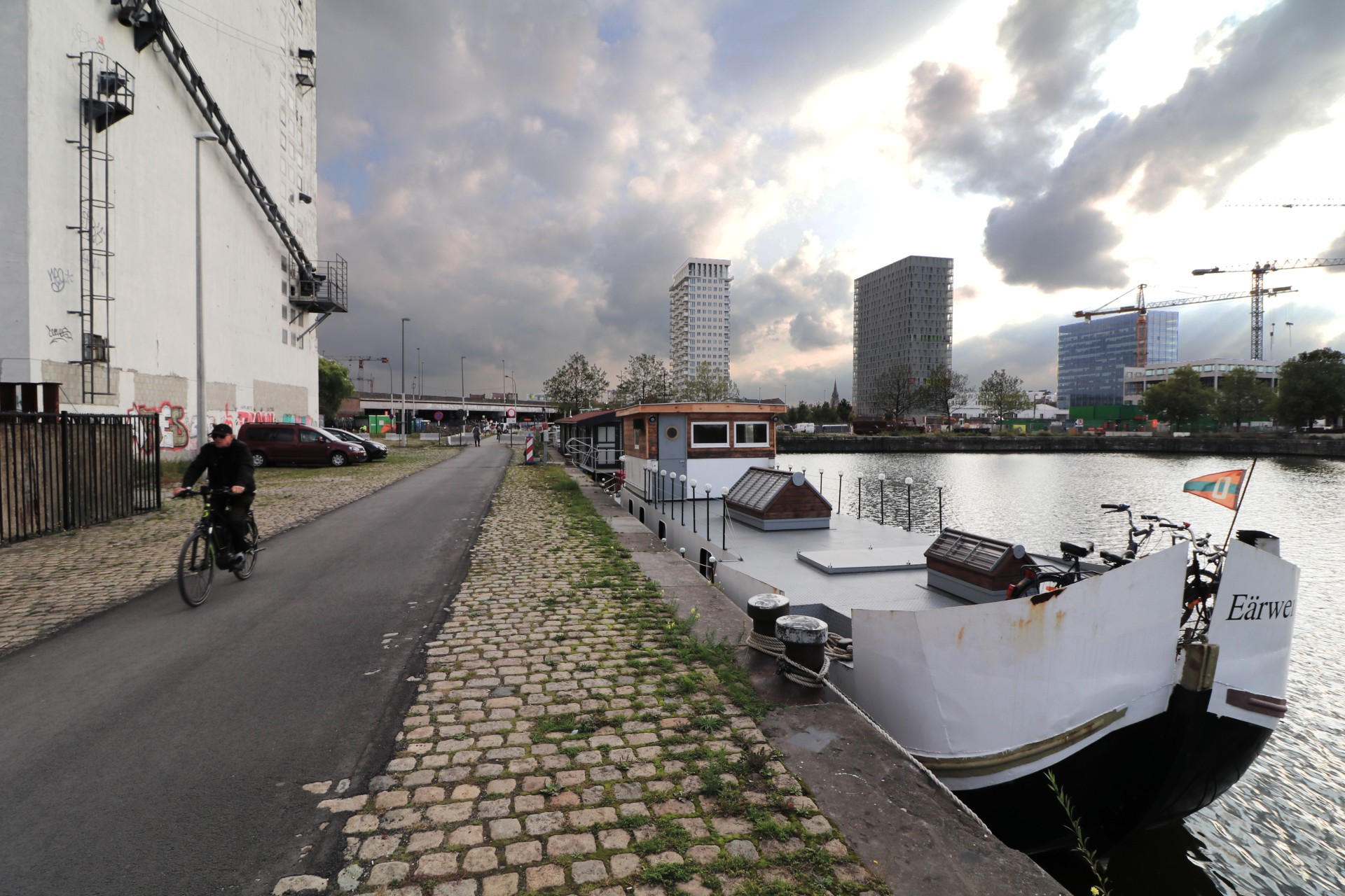 Asiadok- Oostkaai - gekeken naar het zuiden ©Antoine Horenbeek