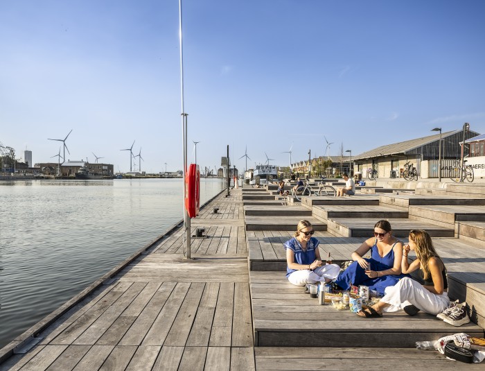 Ponton Schengenplein © Sigrid Spinnox