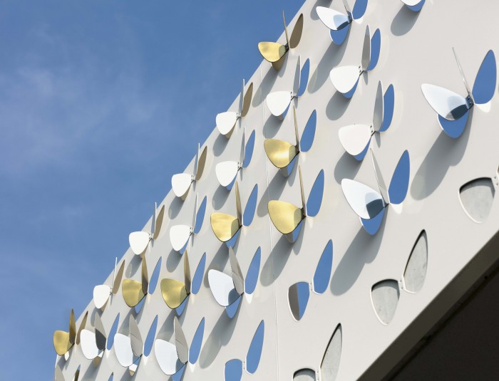Detail van een van de terrassen in de Provinciestraat 80-82 