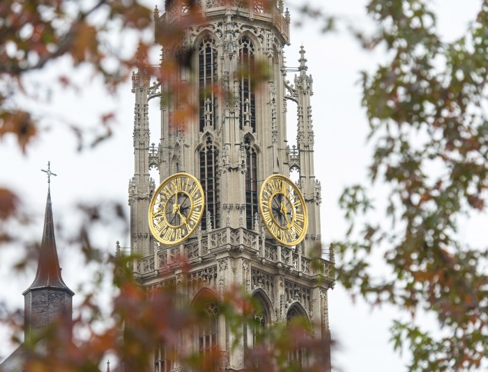 Uurwerk kathedraaltoren Antwerpen
